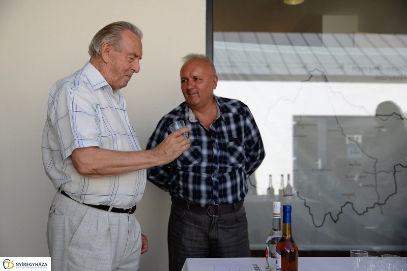 Kiállításmegnyitó a Pálinkaházban