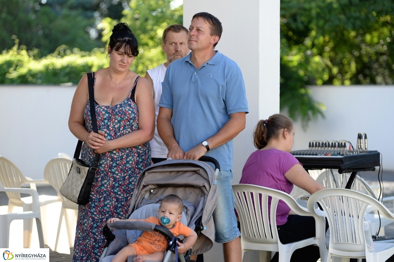 Kiállításmegnyitó a Pálinkaházban