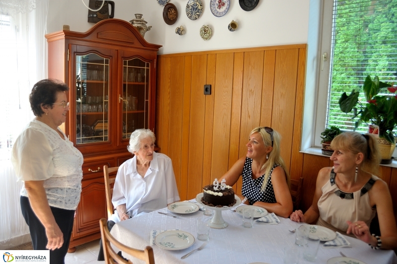 Szépkorú köszöntése - Gál Sára Amália