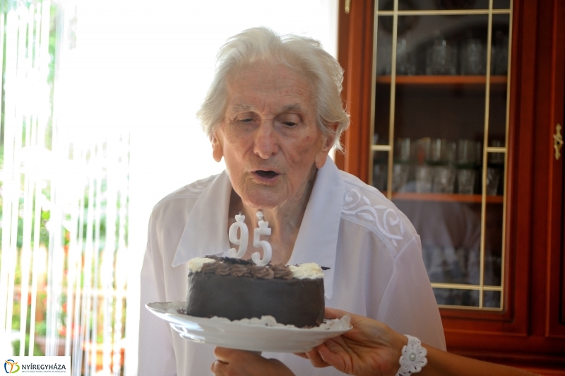 Szépkorú köszöntése - Gál Sára Amália