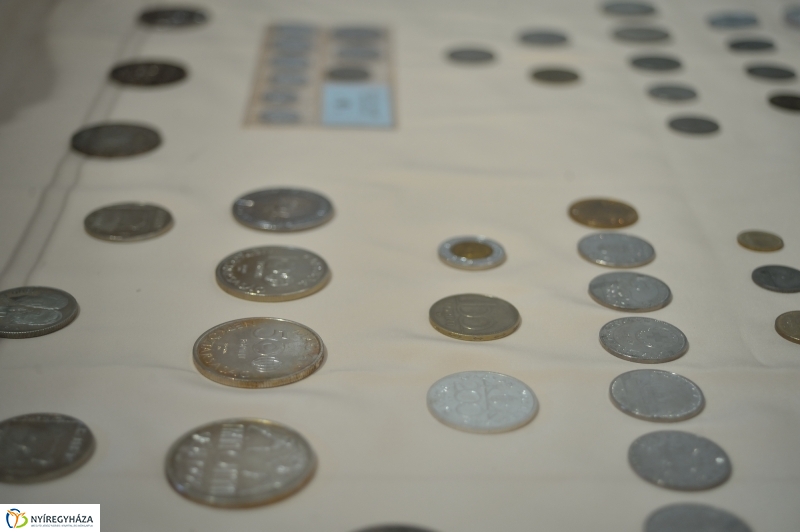 70 éves a forint - kiállítás