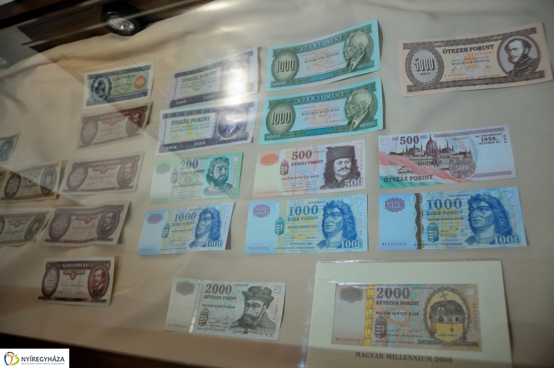 70 éves a forint - kiállítás