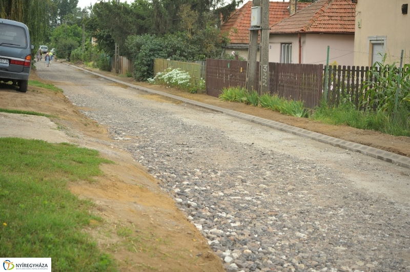 Útfelújítás a Mohács utcán