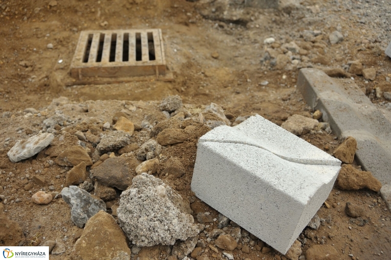 Útfelújítás a Mohács utcán