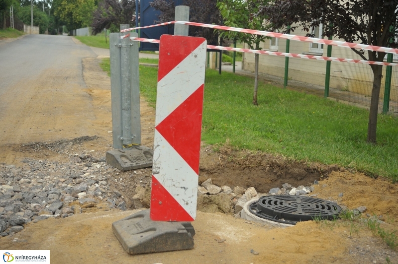 Útfelújítás a Mohács utcán