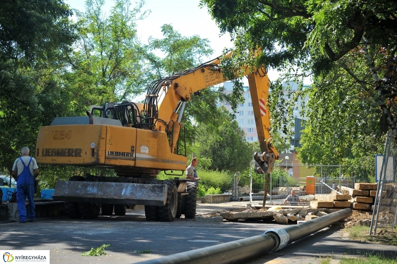 Rekonstrukció az Eperjes utcán