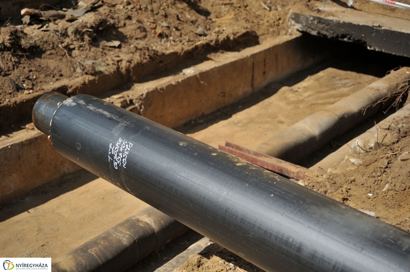 Rekonstrukció az Eperjes utcán