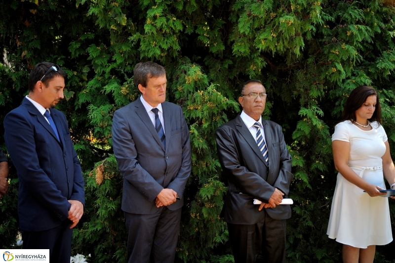 Roma Holocaustra emlékeztek