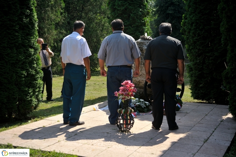 Roma Holocaustra emlékeztek