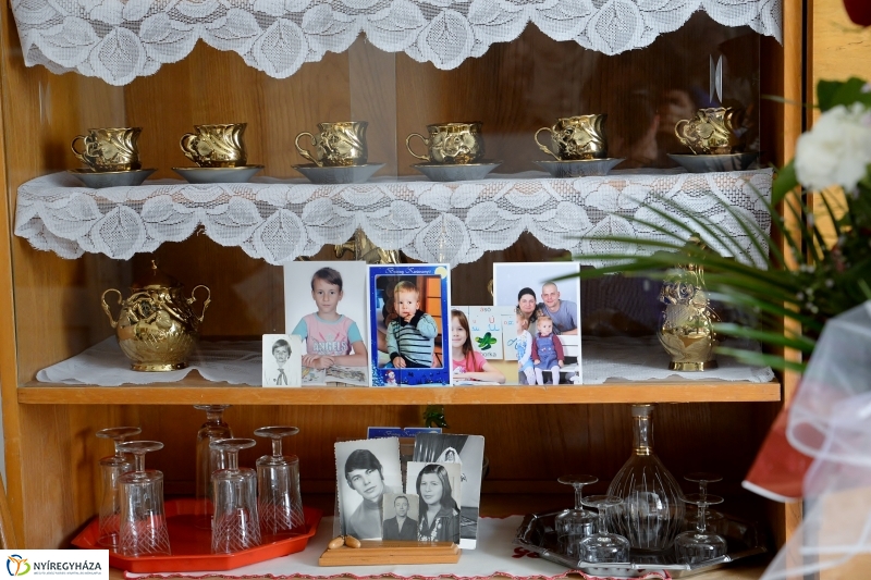 Mihály Istvánné 90 éves-születésnapi köszöntés a Fácán utcán