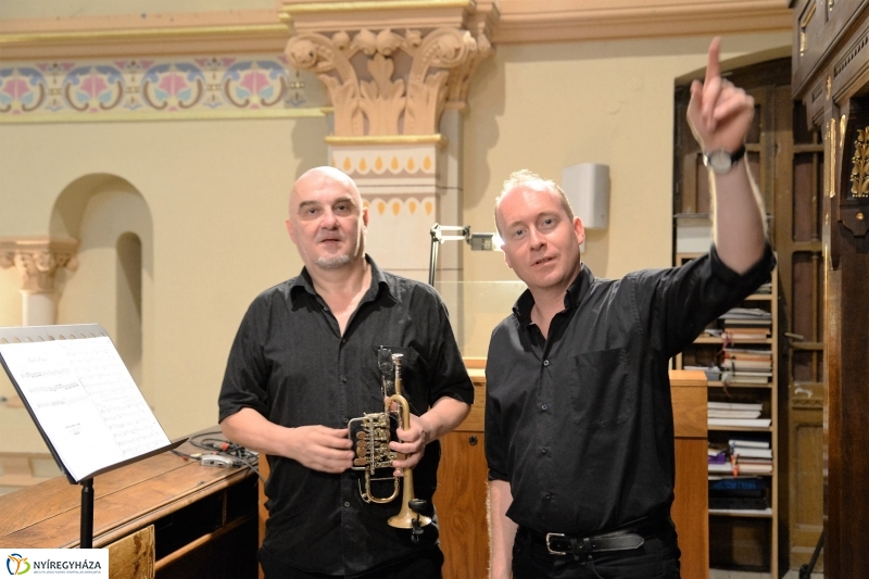 Orgonapont-hangverseny a templomban