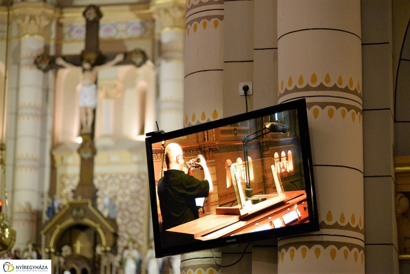 Orgonapont-hangverseny a templomban