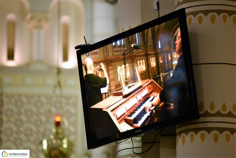 Orgonapont-hangverseny a templomban
