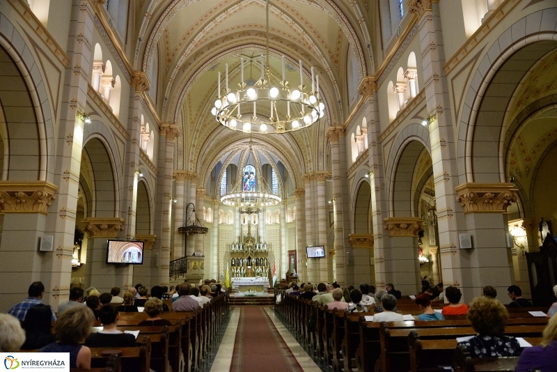 Orgonapont-hangverseny a templomban