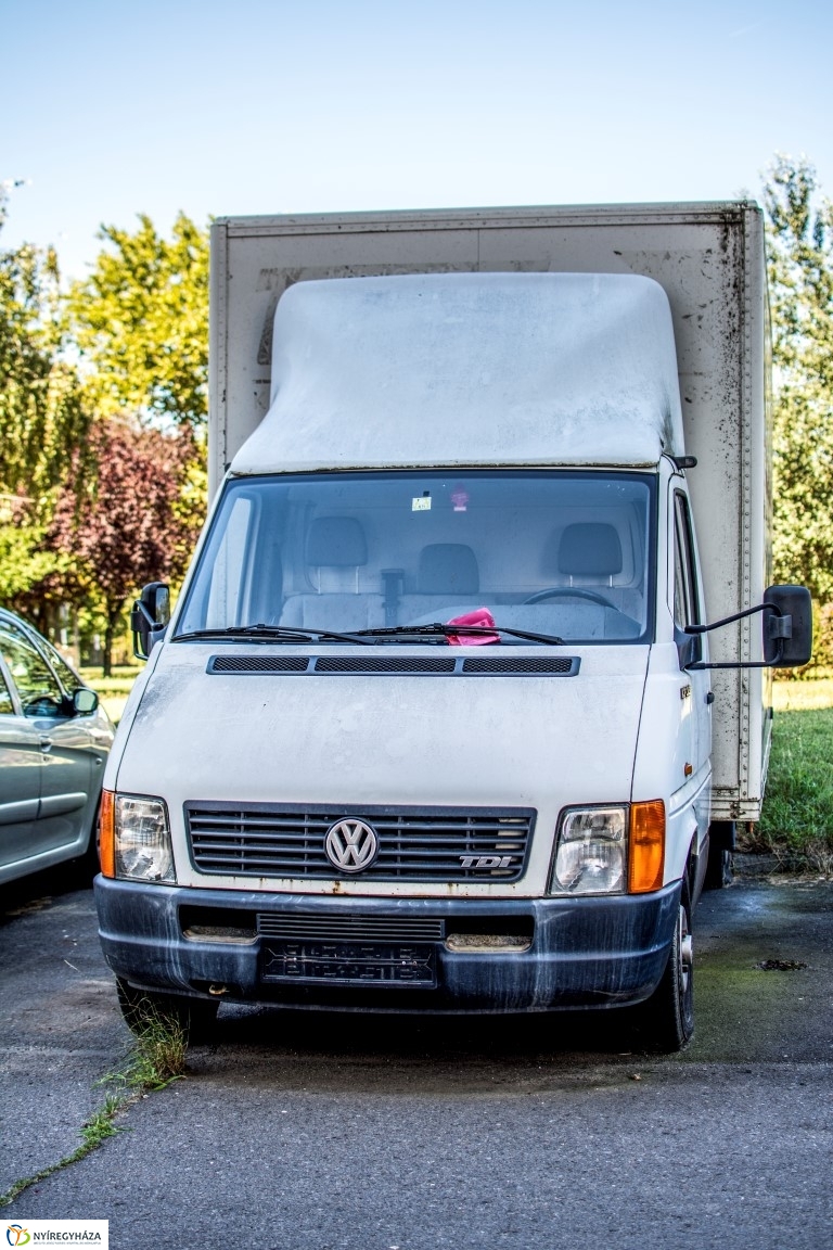 Gazdátlan autók Nyíregyházán