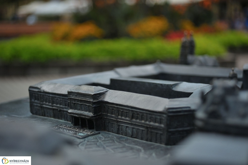 Belváros, nyár, virágok