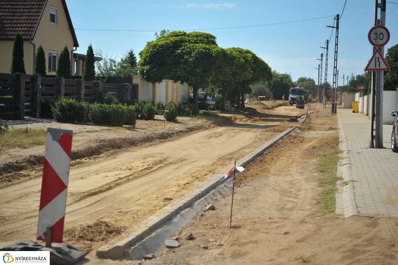 Útfelújítás a Lombkorona utcán