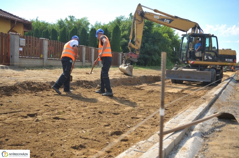 Útfelújítás a Lombkorona utcán