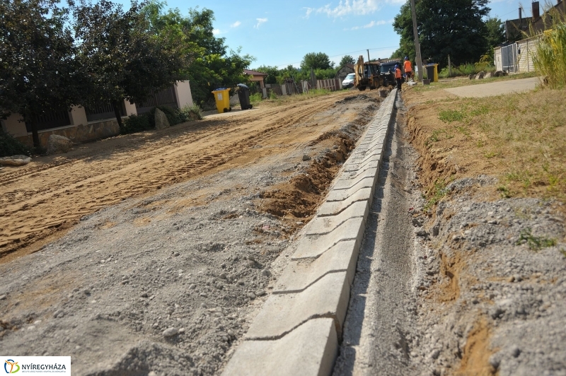 Útfelújítás a Lombkorona utcán