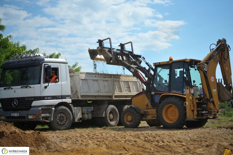 Útfelújítás a Lombkorona utcán