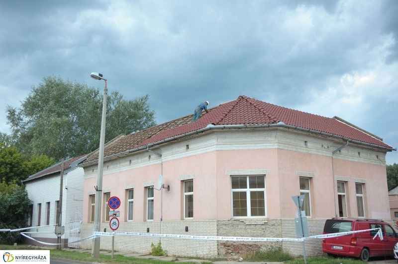 Elkezdődött a beruházás a Szegfű utcán