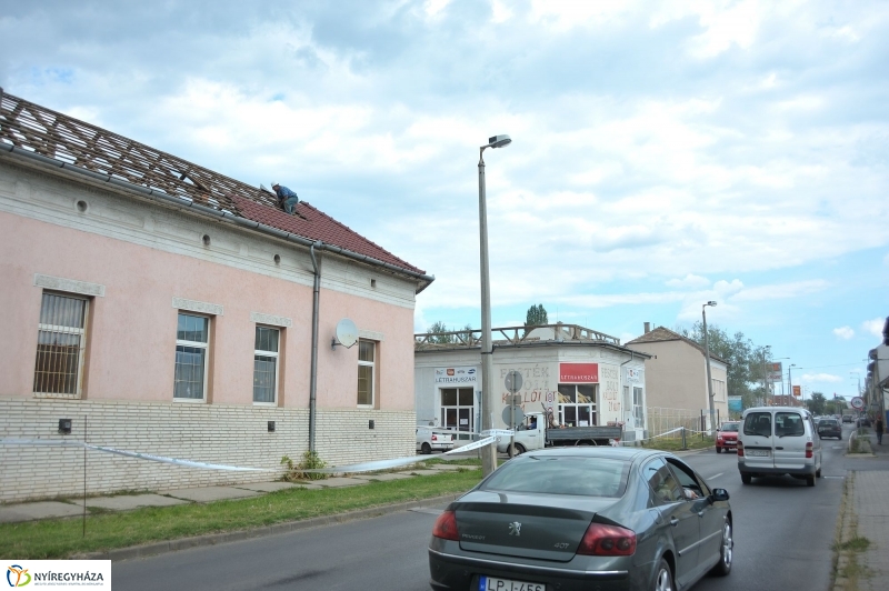 Elkezdődött a beruházás a Szegfű utcán