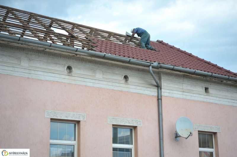 Elkezdődött a beruházás a Szegfű utcán