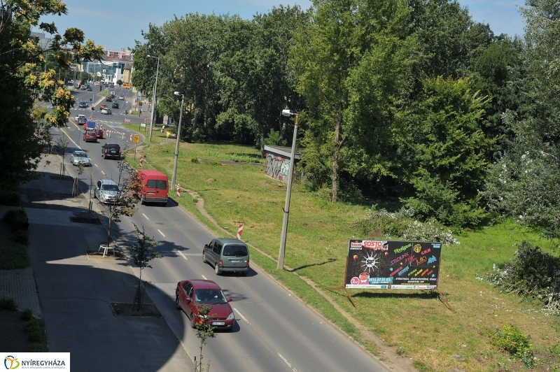 Elkezdődött a beruházás a Szegfű utcán II.