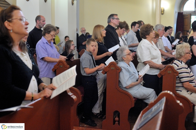 Emlékezés a pápa látogatására