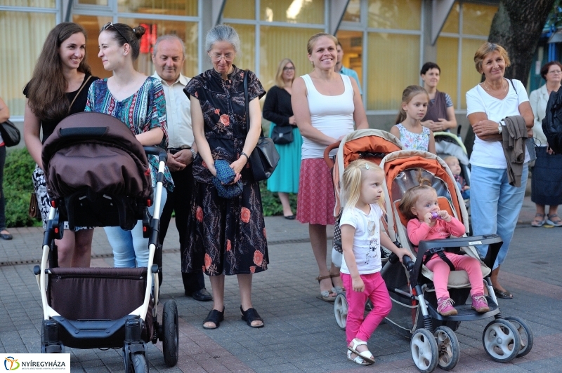 Emlékezés a pápa látogatására