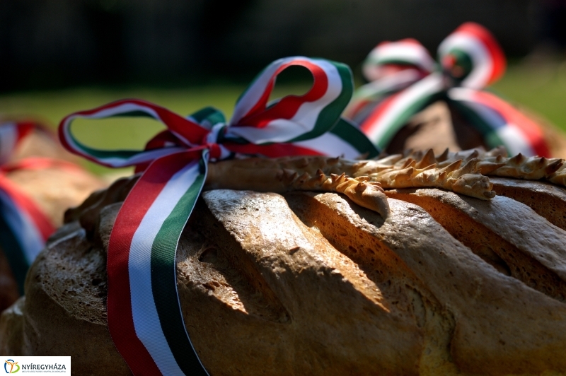 Új kenyér ünnepe a múzeumfaluban