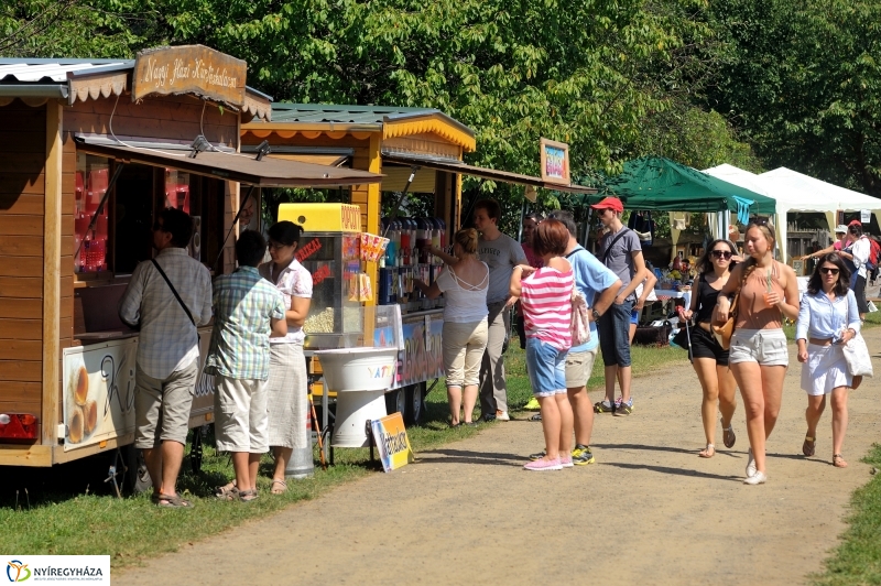 Új kenyér ünnepe a múzeumfaluban