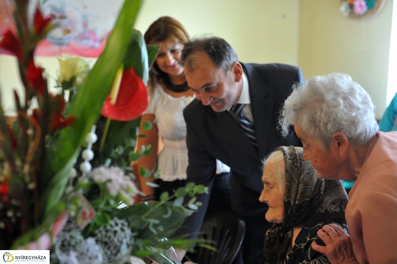 Szépkorú köszöntése - Rádi Jánosné