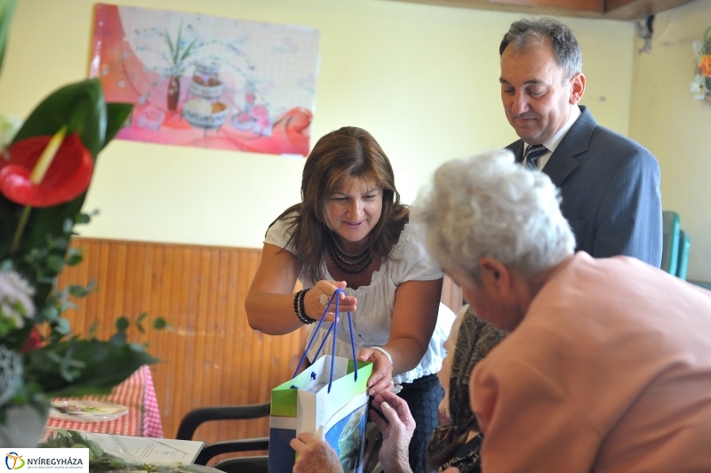 Szépkorú köszöntése - Rádi Jánosné