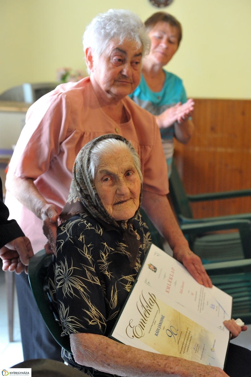 Szépkorú köszöntése - Rádi Jánosné