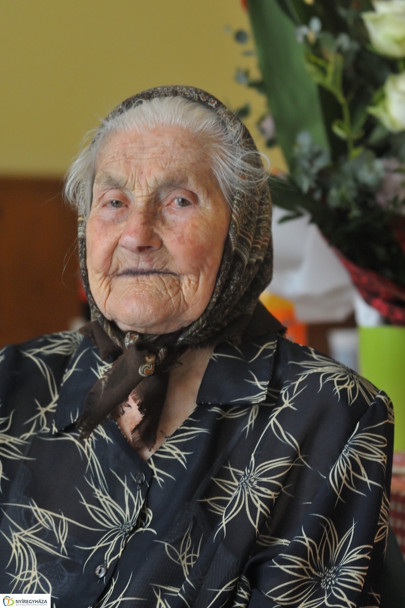 Szépkorú köszöntése - Rádi Jánosné