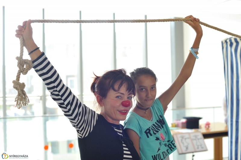 Bohócdoktorok a gyerekosztályon