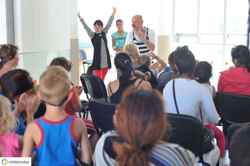 Bohócdoktorok a gyerekosztályon