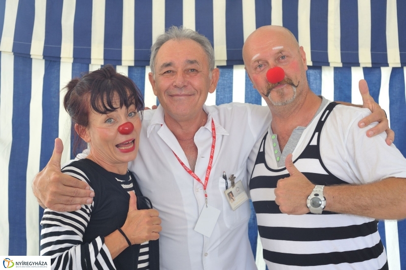 Bohócdoktorok a gyerekosztályon