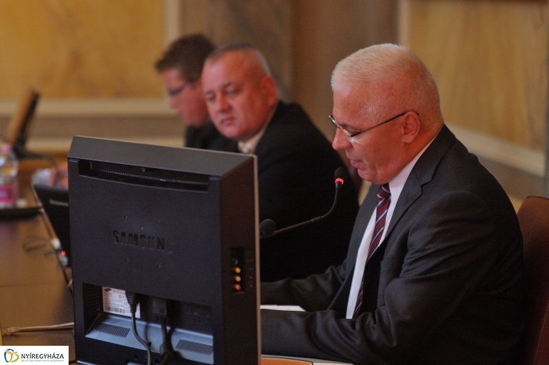 Városi Közgyűlés 20160825