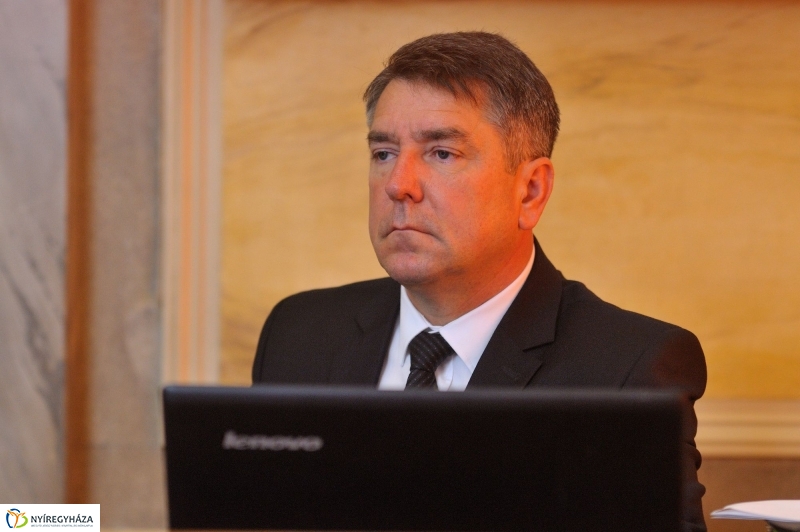 Városi Közgyűlés 20160825