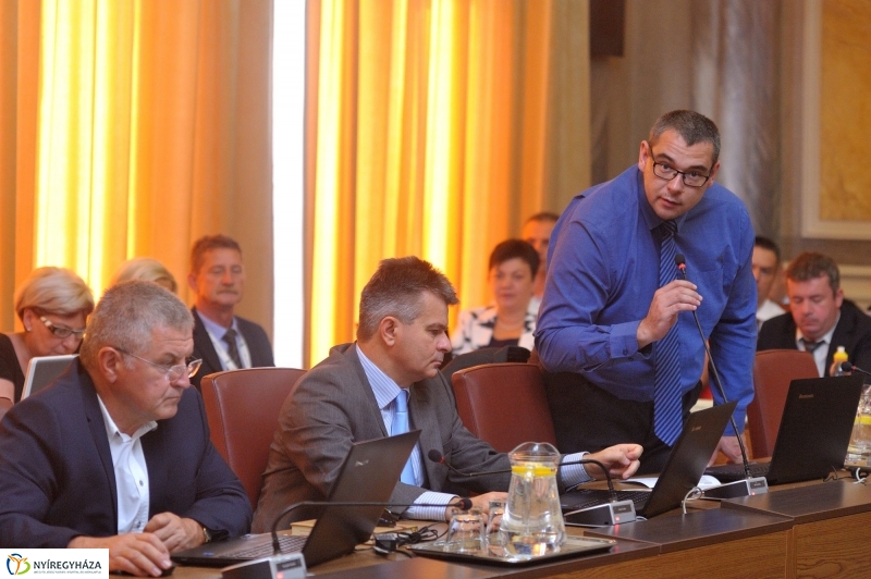 Városi Közgyűlés 20160825