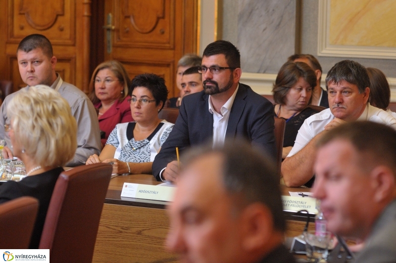Városi Közgyűlés 20160825