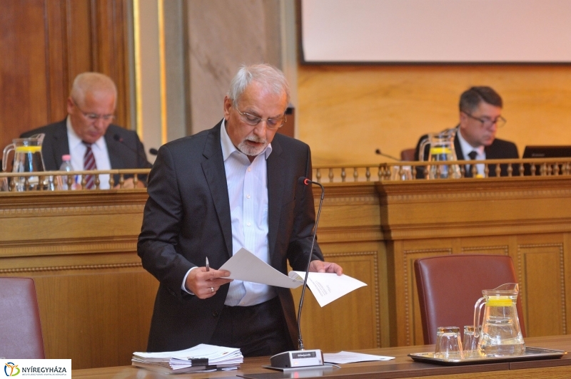Városi Közgyűlés 20160825