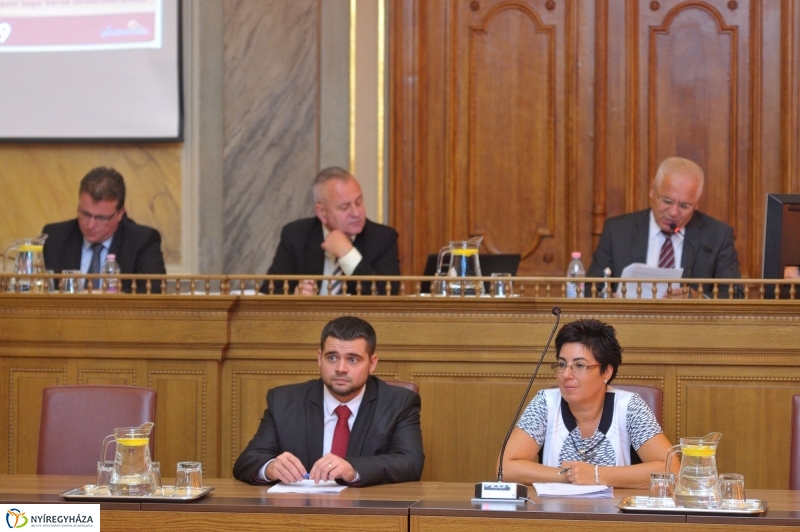 Városi Közgyűlés 20160825