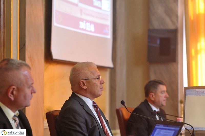 Városi Közgyűlés 20160825