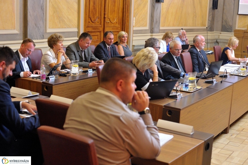 Városi Közgyűlés 20160825
