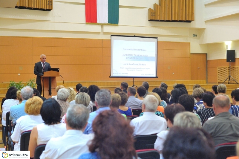 Tanévnyitó konferencia Nyíregyházán