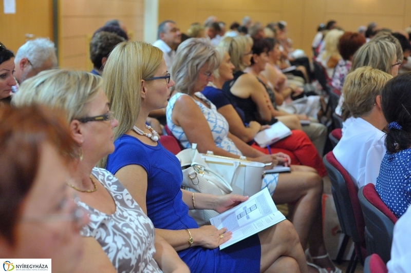 Tanévnyitó konferencia Nyíregyházán