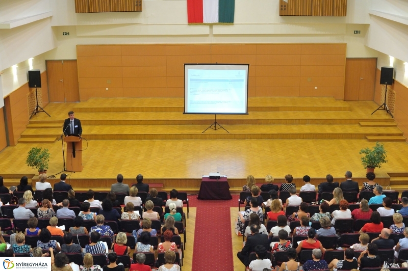 Tanévnyitó konferencia Nyíregyházán